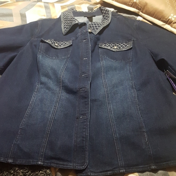 Catherines Blue jean jacket - Picture 2 of 5